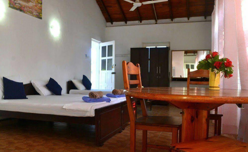 أمبالانغودا New Shangrela Beach Resort المظهر الخارجي الصورة